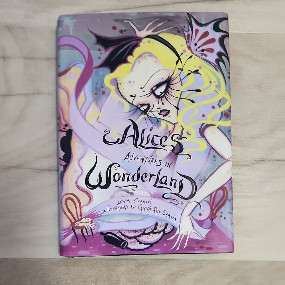 Alice's Adventures in Wonderland Illustrated Book